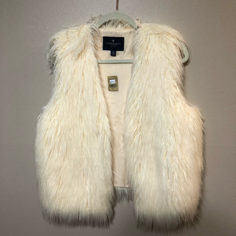 American Eagle Fur Vest. NWT